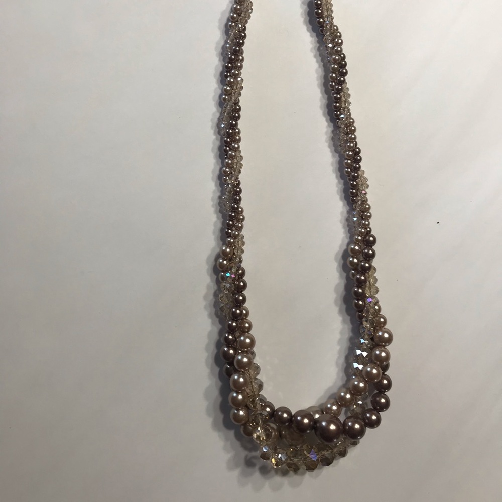 Multi-tone twisted Pearl necklace
